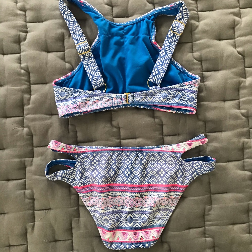 O’RAGEOUS SWIMSUIT - Picture 2 of 4